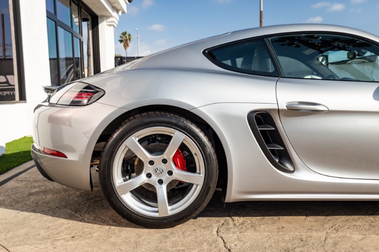 Used 2023 Porsche 718 Cayman S for sale Sold at iLusso Palm Beach in Boynton Beach FL 33426 8
