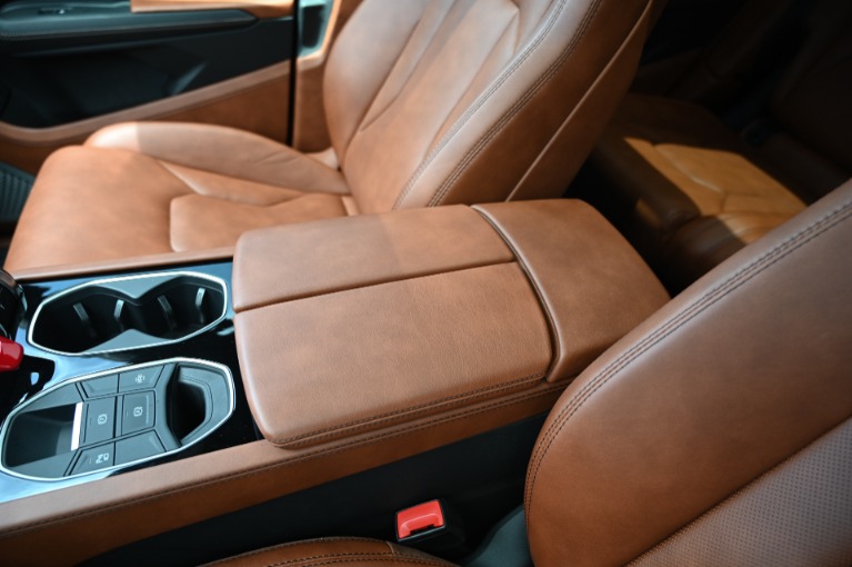 Used 2020 Lamborghini Urus for sale Sold at iLusso Palm Beach in Boynton Beach FL 33426 32