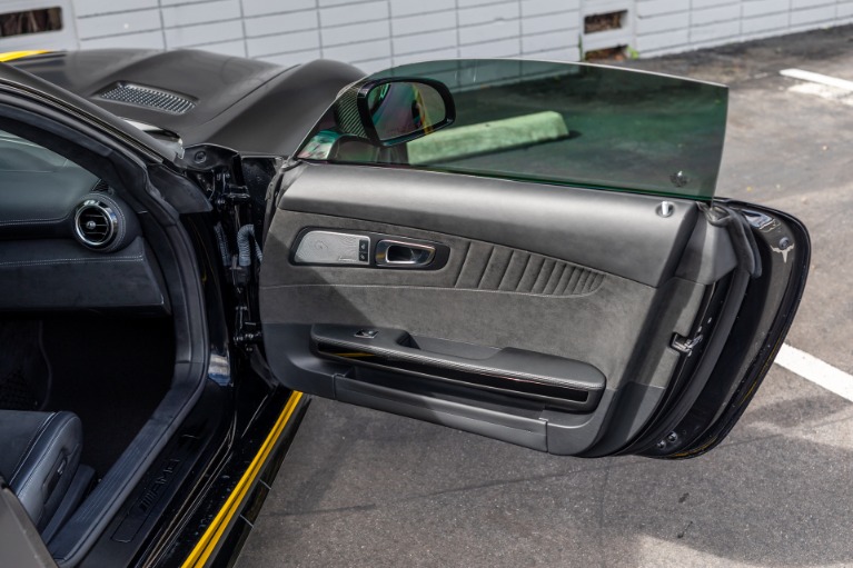 Used 2018 Mercedes-Benz AMG GT R for sale Sold at iLusso Palm Beach in Boynton Beach FL 33426 35