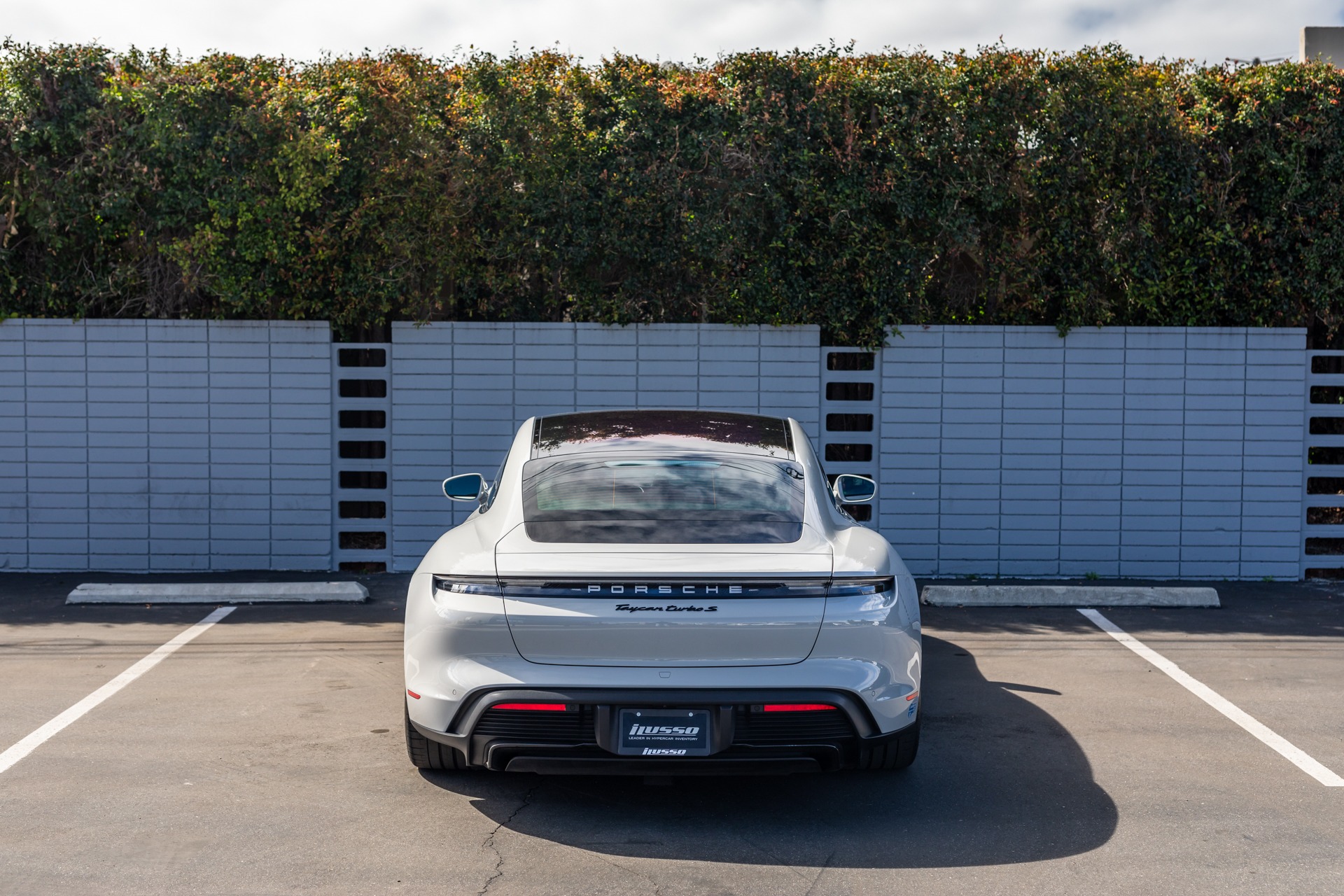 2021 Porsche Taycan Turbo S photo 4