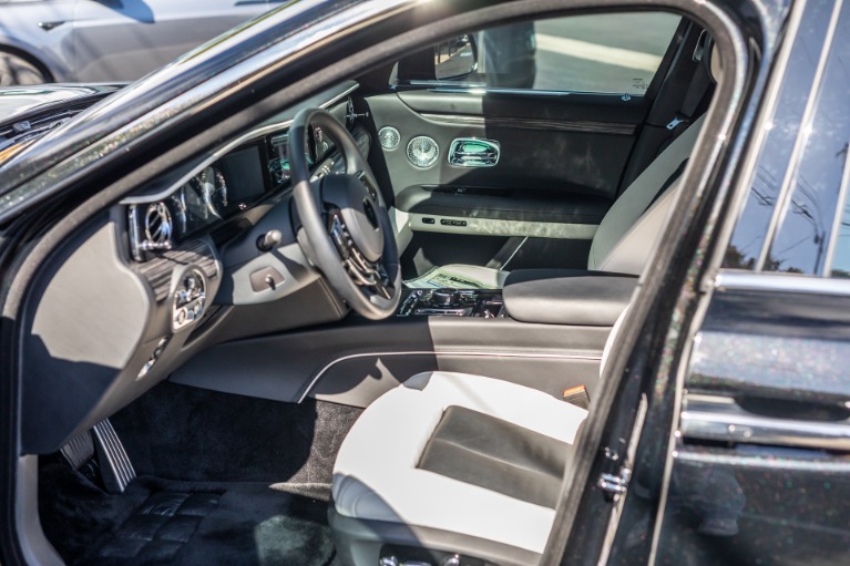 Used 2022 Rolls-Royce Ghost for sale Sold at iLusso Palm Beach in Boynton Beach FL 33426 47
