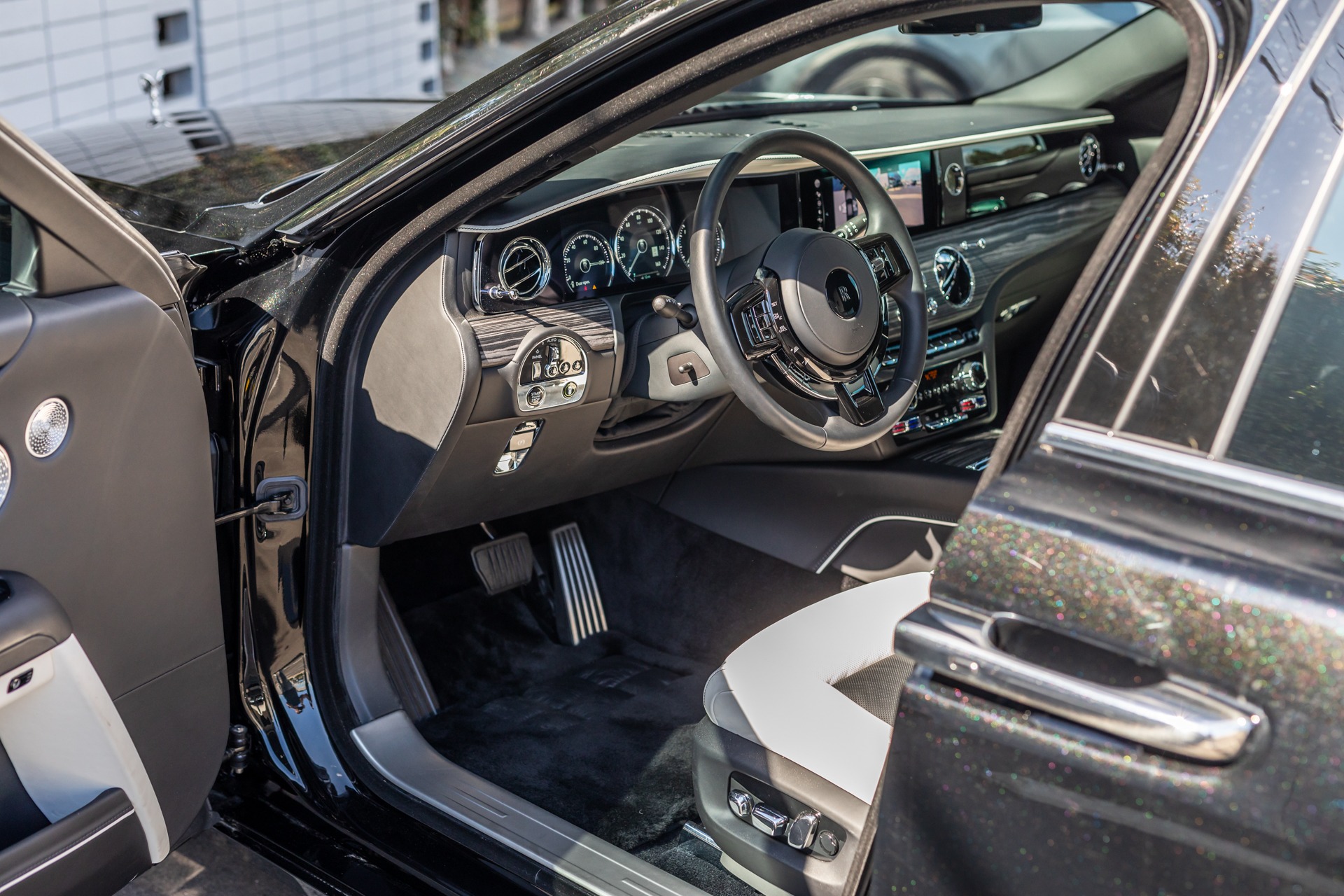 Used 2022 Rolls-Royce Ghost for sale Sold at iLusso Palm Beach in Boynton Beach FL 33426 5