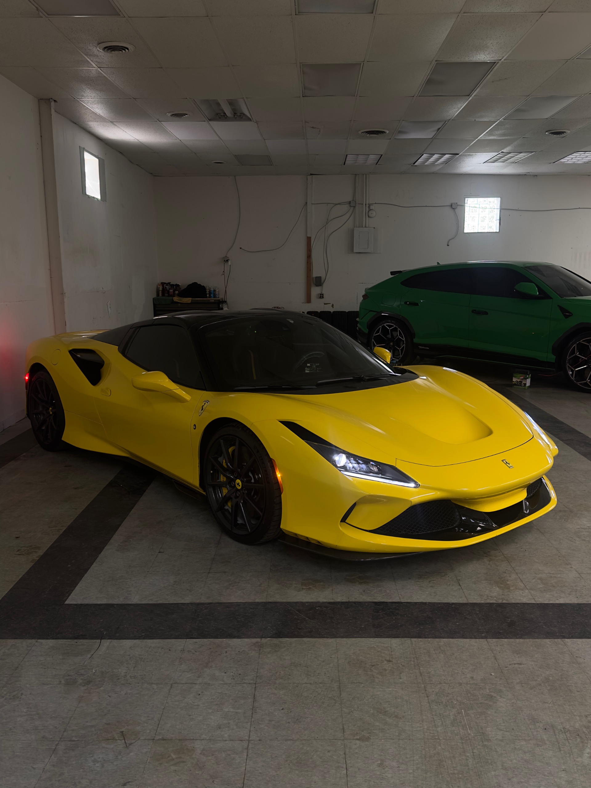 2021 Ferrari F8 Spider photo 3