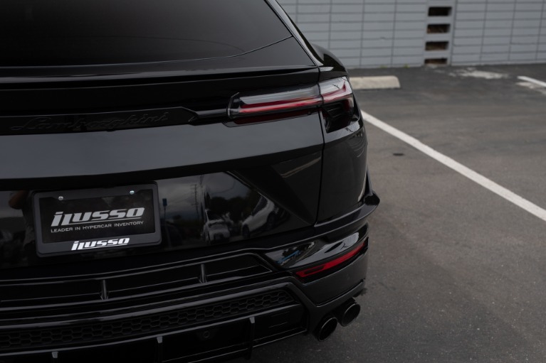 Used 2023 Lamborghini Urus S for sale Sold at iLusso Palm Beach in Boynton Beach FL 33426 27