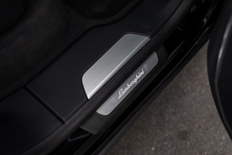 Used 2023 Lamborghini Urus S for sale Sold at iLusso Palm Beach in Boynton Beach FL 33426 37