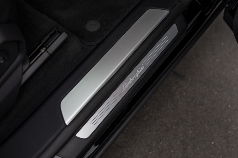 Used 2023 Lamborghini Urus S for sale Sold at iLusso Palm Beach in Boynton Beach FL 33426 44