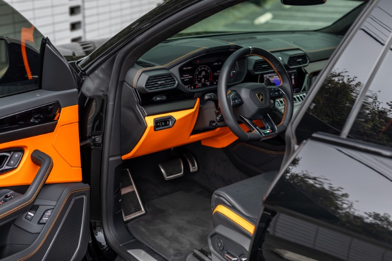 Used 2023 Lamborghini Urus S for sale Sold at iLusso Palm Beach in Boynton Beach FL 33426 5