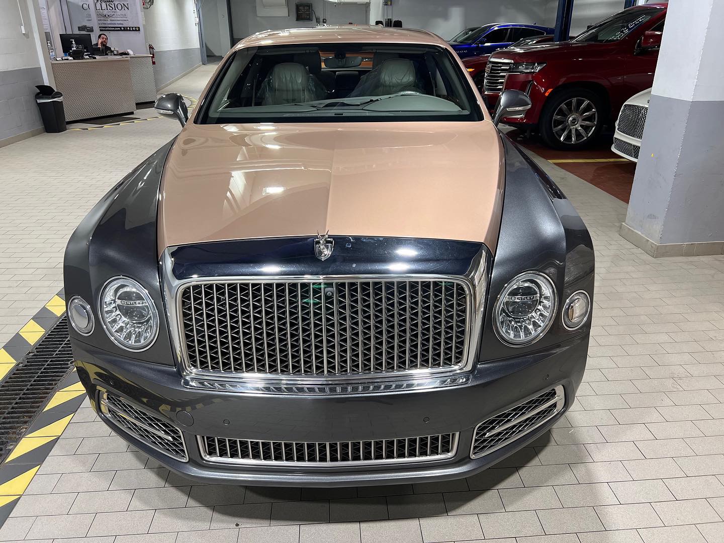 2017 Bentley Mulsanne Extended Wheelbase Base photo 3