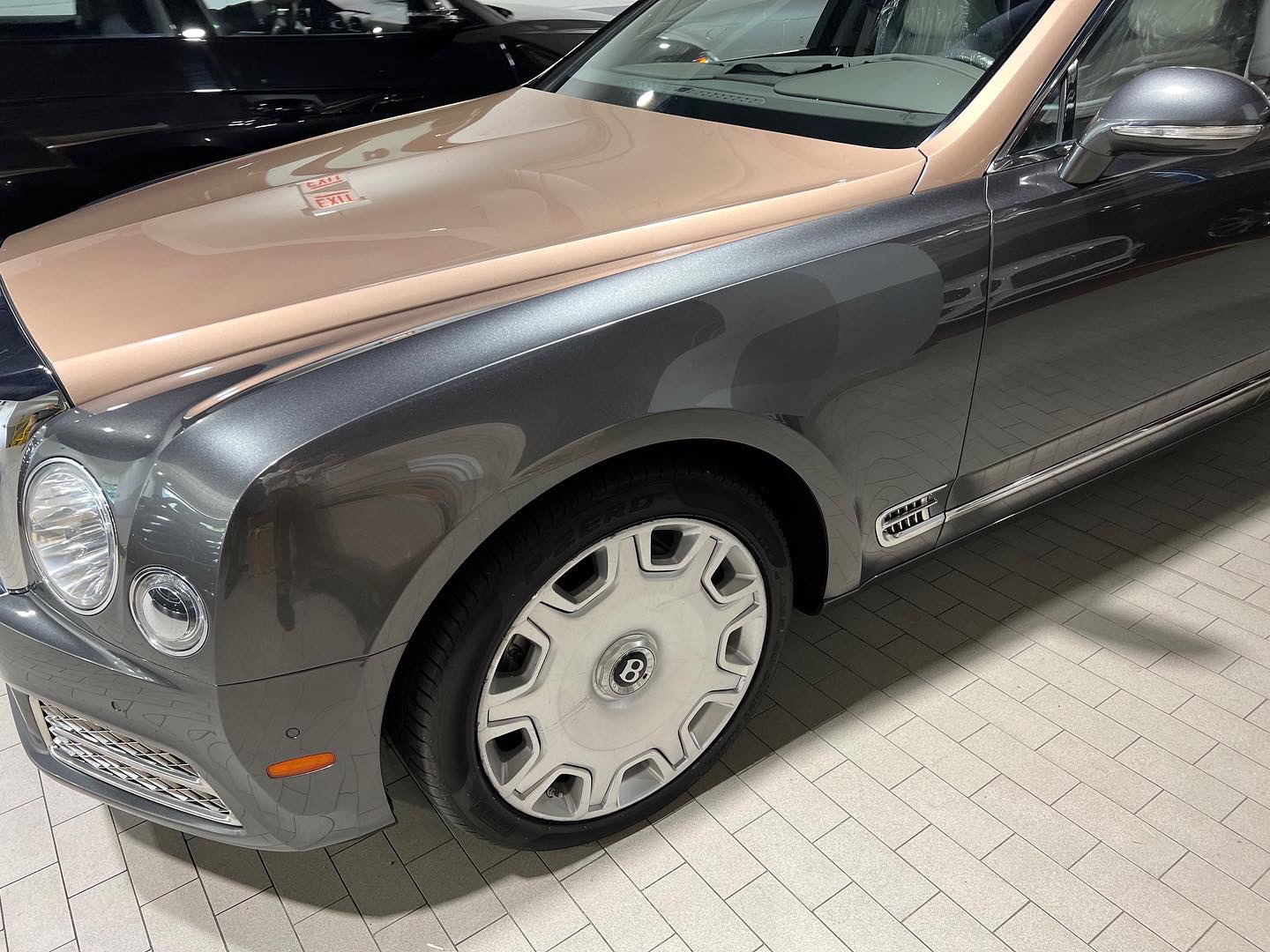 2017 Bentley Mulsanne Extended Wheelbase Base photo 4