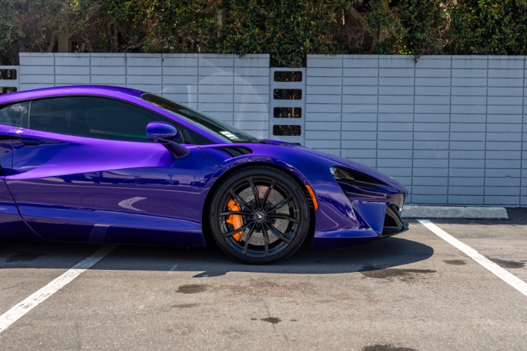 Used 2023 McLaren Artura for sale Sold at iLusso Palm Beach in Boynton Beach FL 33426 10