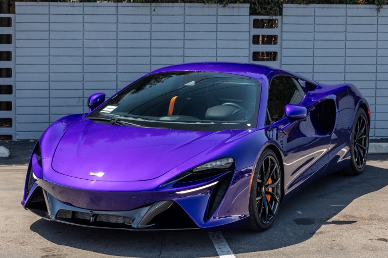 Used 2023 McLaren Artura for sale Sold at iLusso Palm Beach in Boynton Beach FL 33426 1