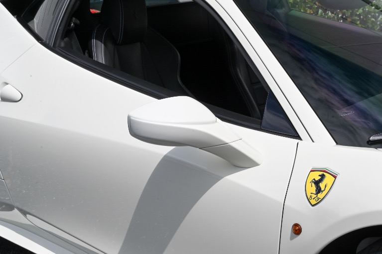 Used 2014 Ferrari 458 Italia for sale Sold at iLusso Palm Beach in Boynton Beach FL 33426 11