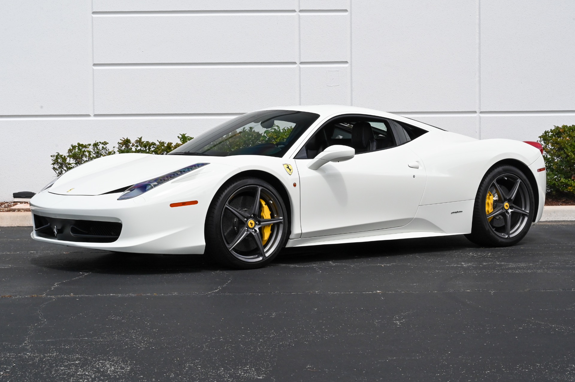 Used 2014 Ferrari 458 Italia for sale Sold at iLusso Palm Beach in Boynton Beach FL 33426 2
