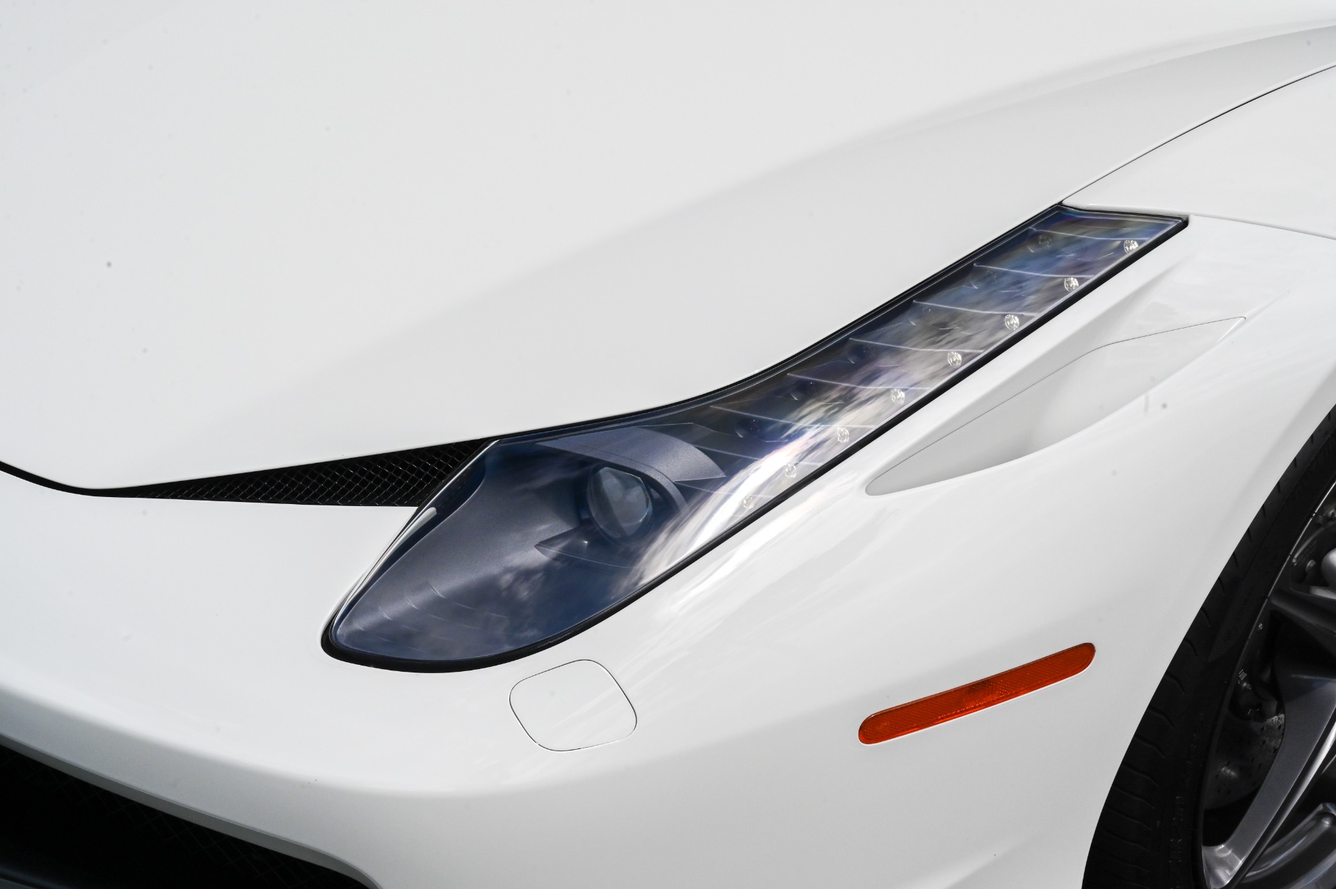 Used 2014 Ferrari 458 Italia for sale Sold at iLusso Palm Beach in Boynton Beach FL 33426 5