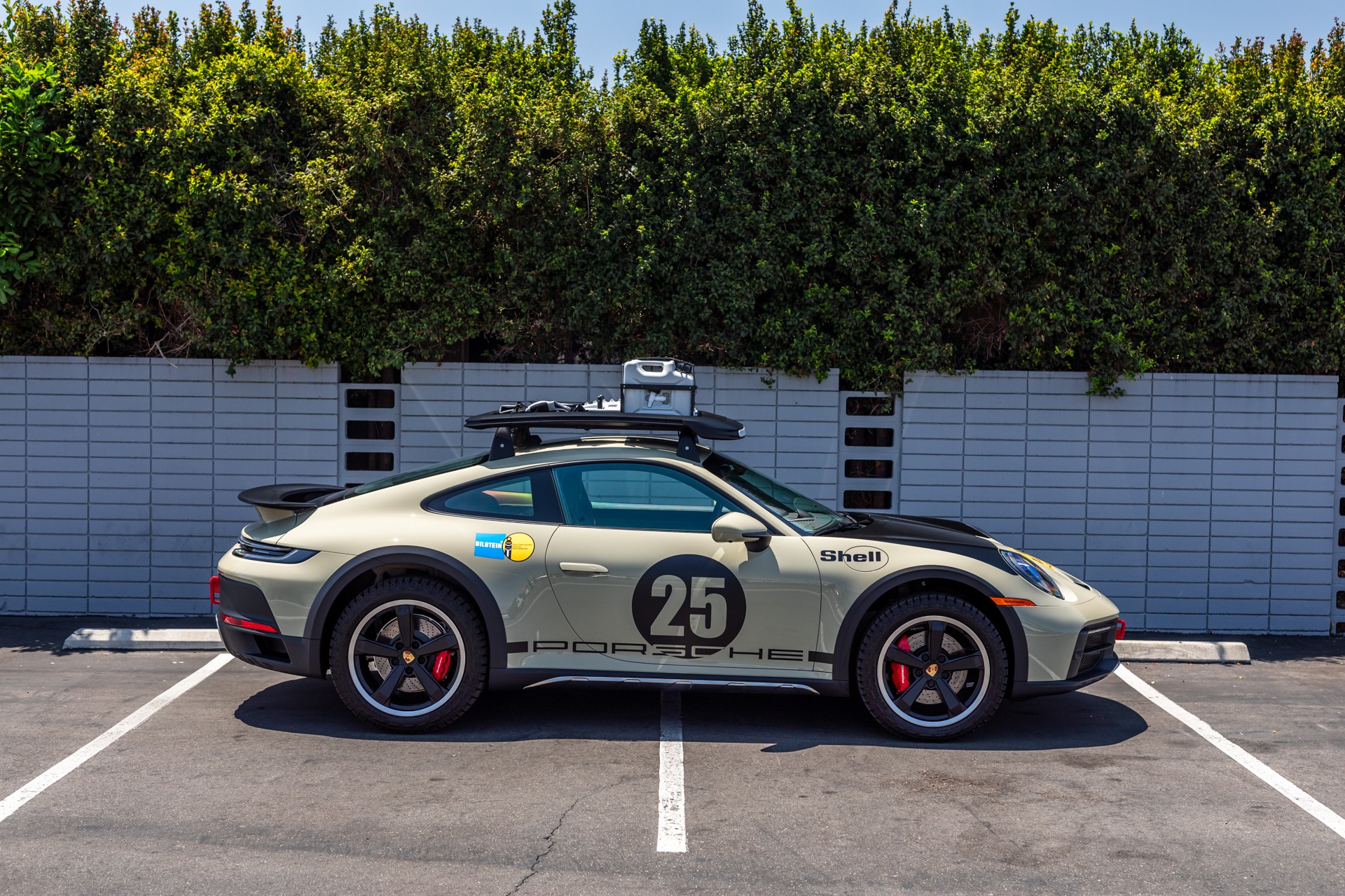 Used 2024 Porsche 911 Dakar for sale Sold at iLusso Palm Beach in Boynton Beach FL 33426 3