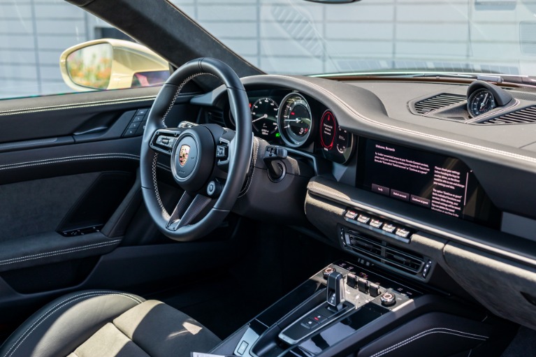 Used 2024 Porsche 911 Dakar for sale Sold at iLusso Palm Beach in Boynton Beach FL 33426 40