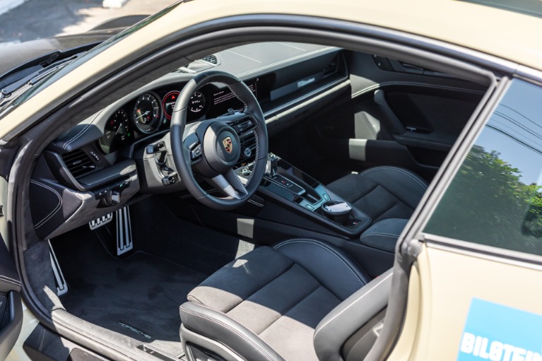 Used 2024 Porsche 911 Dakar for sale Sold at iLusso Palm Beach in Boynton Beach FL 33426 5