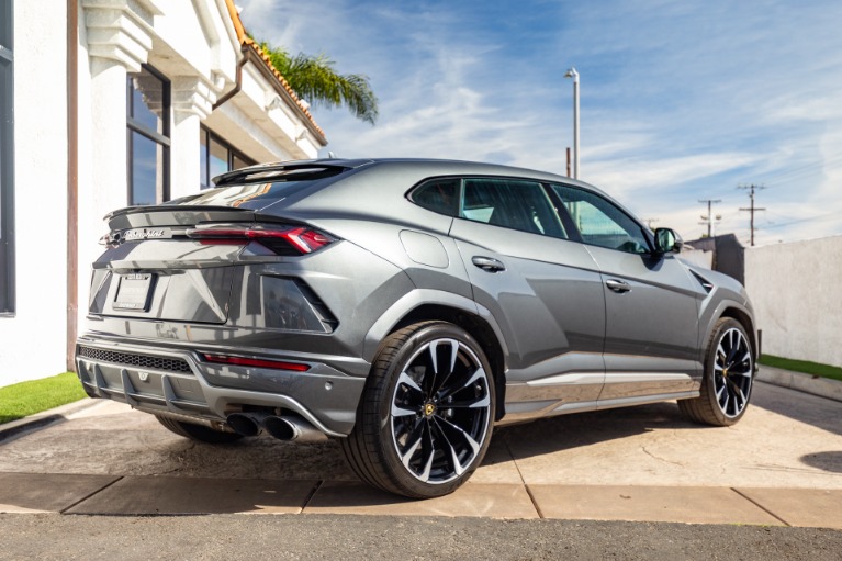 Used 2019 Lamborghini Urus for sale Sold at iLusso Palm Beach in Boynton Beach FL 33426 11