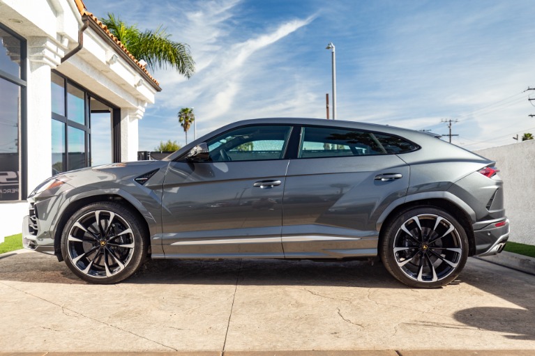 Used 2019 Lamborghini Urus for sale Sold at iLusso Palm Beach in Boynton Beach FL 33426 17