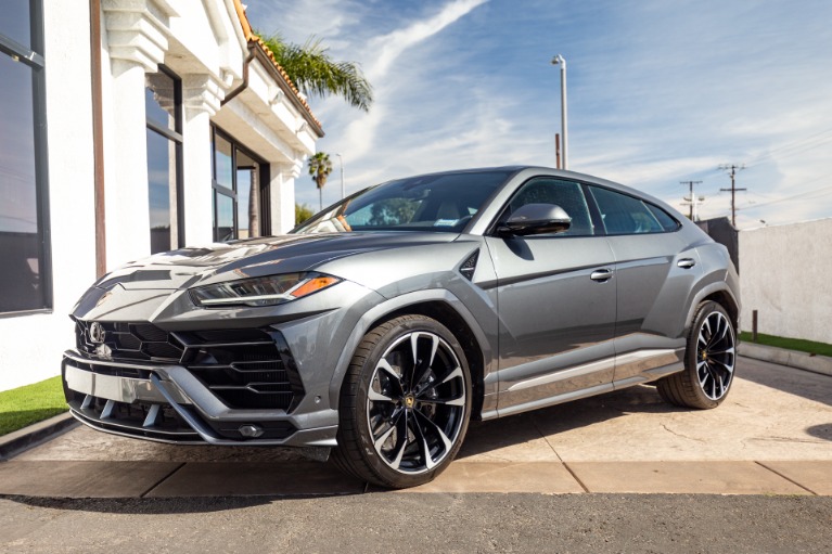 Used 2019 Lamborghini Urus for sale Sold at iLusso Palm Beach in Boynton Beach FL 33426 1