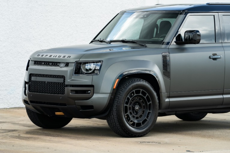 Used 2025 Land Rover Defender 110 OCTA Edition One for sale Sold at iLusso Palm Beach in Boynton Beach FL 33426 16