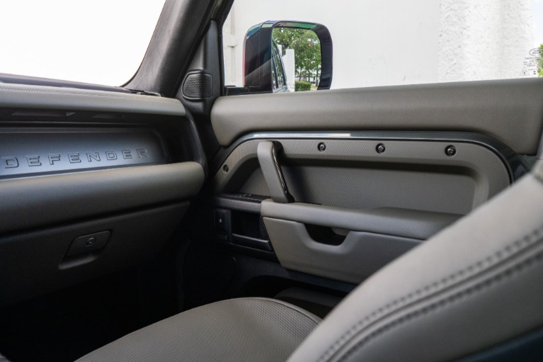 Used 2025 Land Rover Defender 110 OCTA Edition One for sale Sold at iLusso Palm Beach in Boynton Beach FL 33426 25