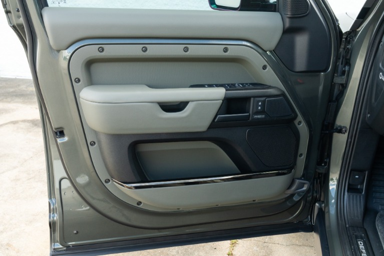 Used 2025 Land Rover Defender 110 OCTA Edition One for sale Sold at iLusso Palm Beach in Boynton Beach FL 33426 27