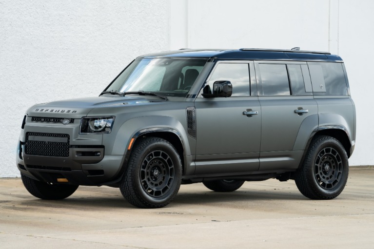Used 2025 Land Rover Defender 110 OCTA Edition One for sale Sold at iLusso Palm Beach in Boynton Beach FL 33426 3