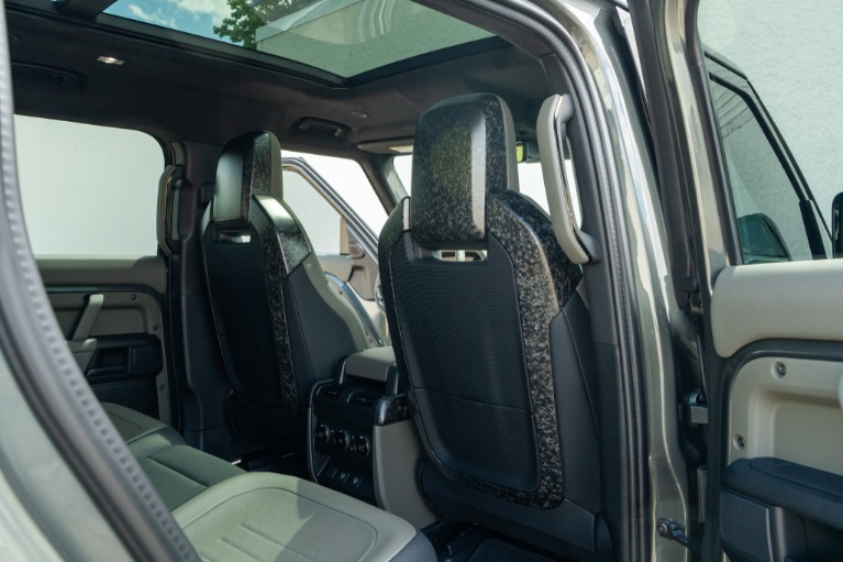 Used 2025 Land Rover Defender 110 OCTA Edition One for sale Sold at iLusso Palm Beach in Boynton Beach FL 33426 33