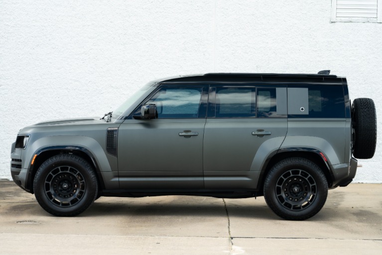 Used 2025 Land Rover Defender 110 OCTA Edition One for sale Sold at iLusso Palm Beach in Boynton Beach FL 33426 4