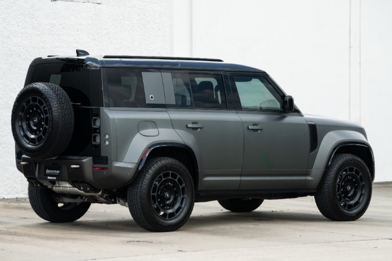 Used 2025 Land Rover Defender 110 OCTA Edition One for sale Sold at iLusso Palm Beach in Boynton Beach FL 33426 5