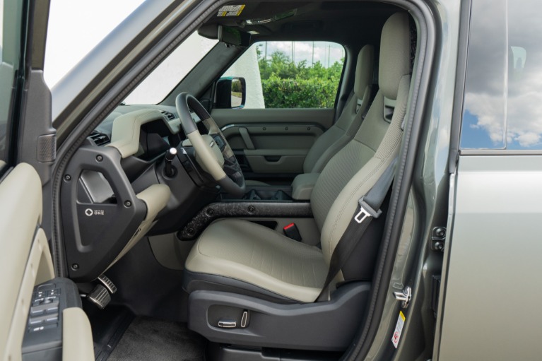 Used 2025 Land Rover Defender 110 OCTA Edition One for sale Sold at iLusso Palm Beach in Boynton Beach FL 33426 6