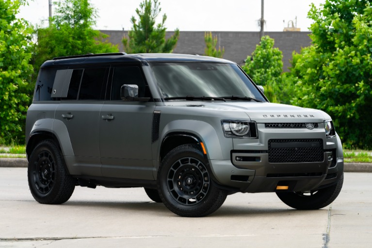Used 2025 Land Rover Defender 110 OCTA Edition One for sale Sold at iLusso Palm Beach in Boynton Beach FL 33426 1