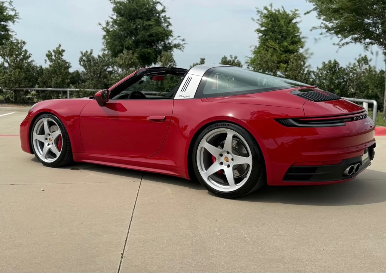 2021 Porsche 911 Targa 4S photo 4