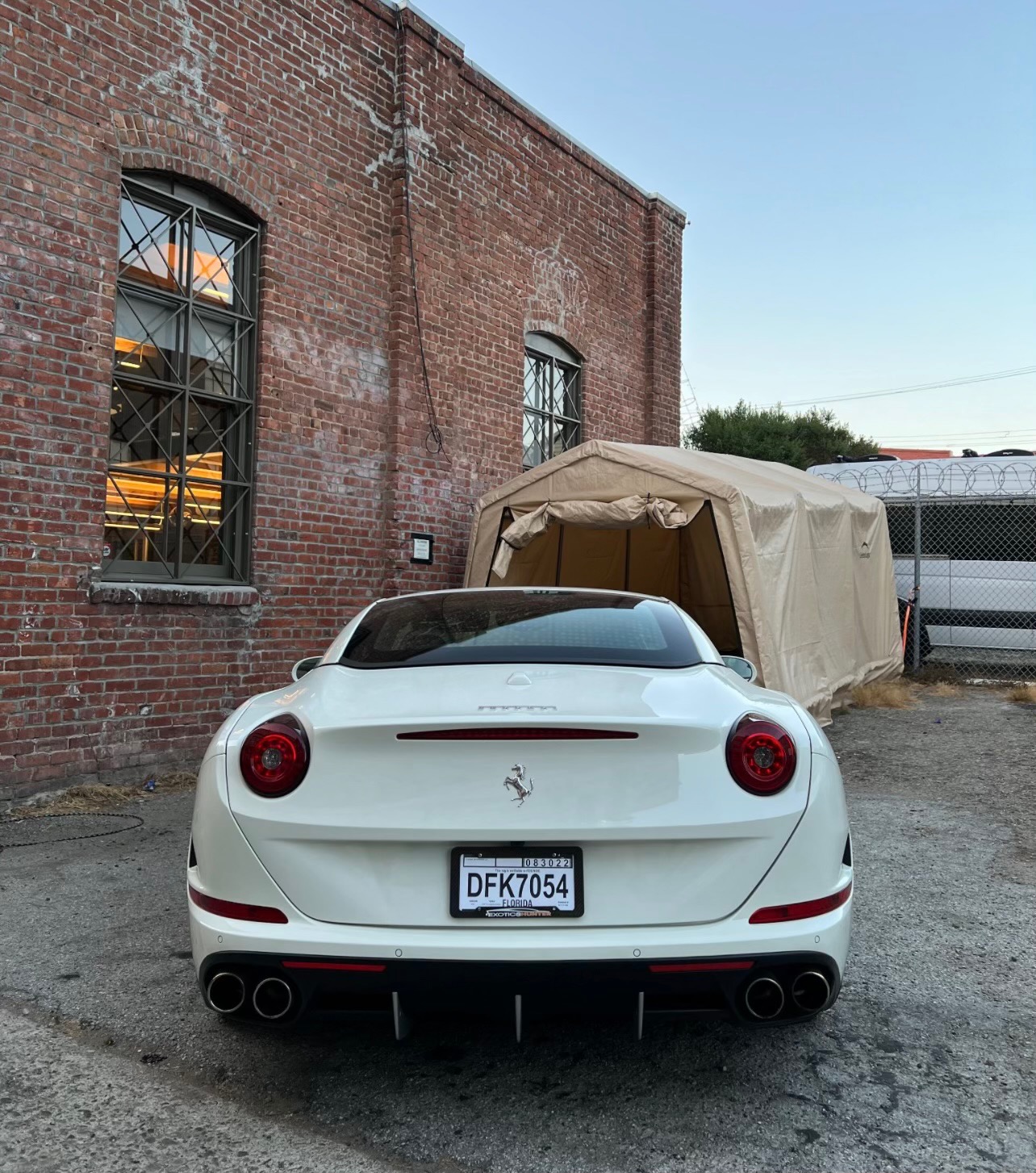2015 Ferrari California T photo 4