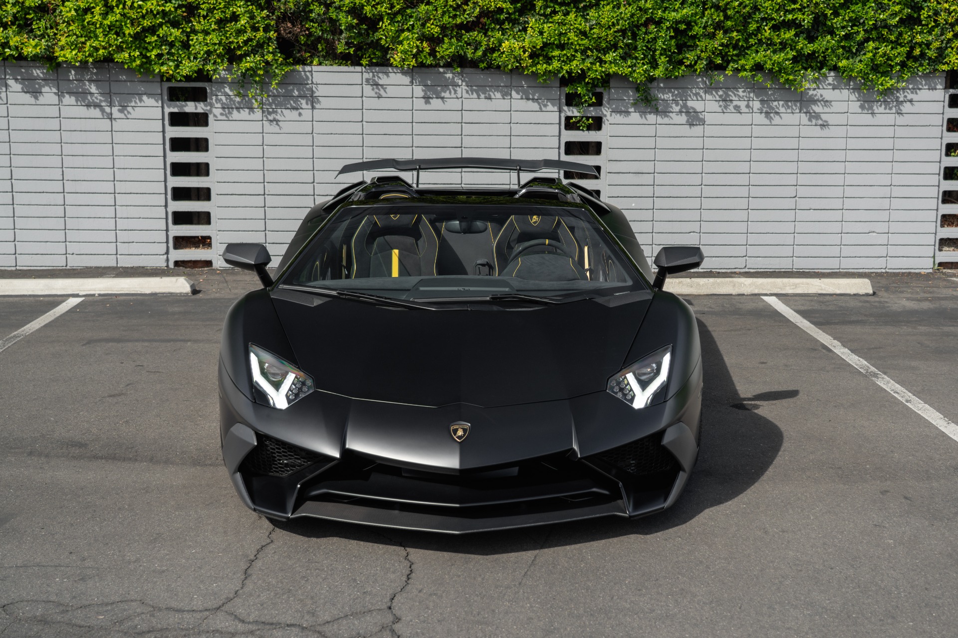 2016 Lamborghini Aventador LP 750-4 Superveloce photo 2