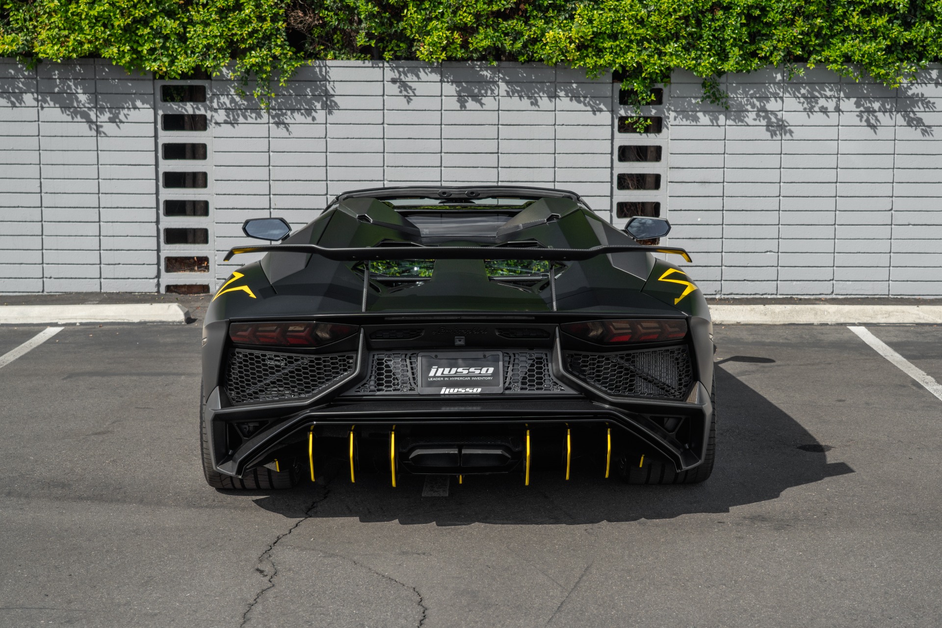 2016 Lamborghini Aventador LP 750-4 Superveloce photo 3
