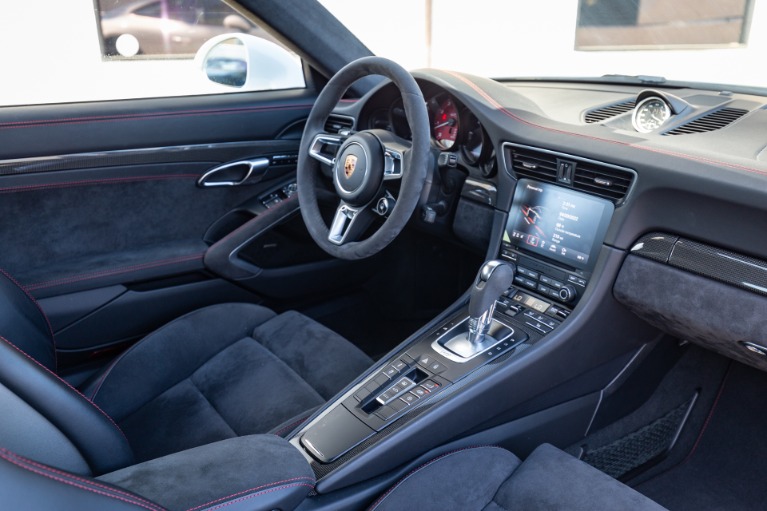 Used 2019 Porsche 911 for sale Sold at iLusso Palm Beach in Boynton Beach FL 33426 34