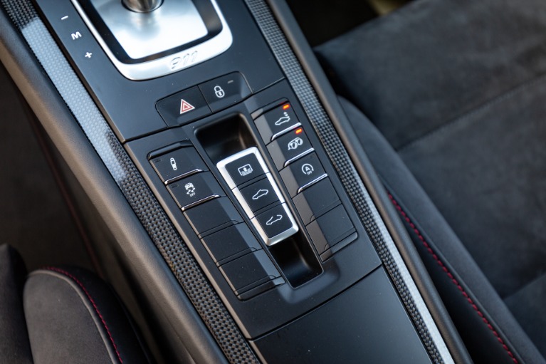 Used 2019 Porsche 911 for sale Sold at iLusso Palm Beach in Boynton Beach FL 33426 47