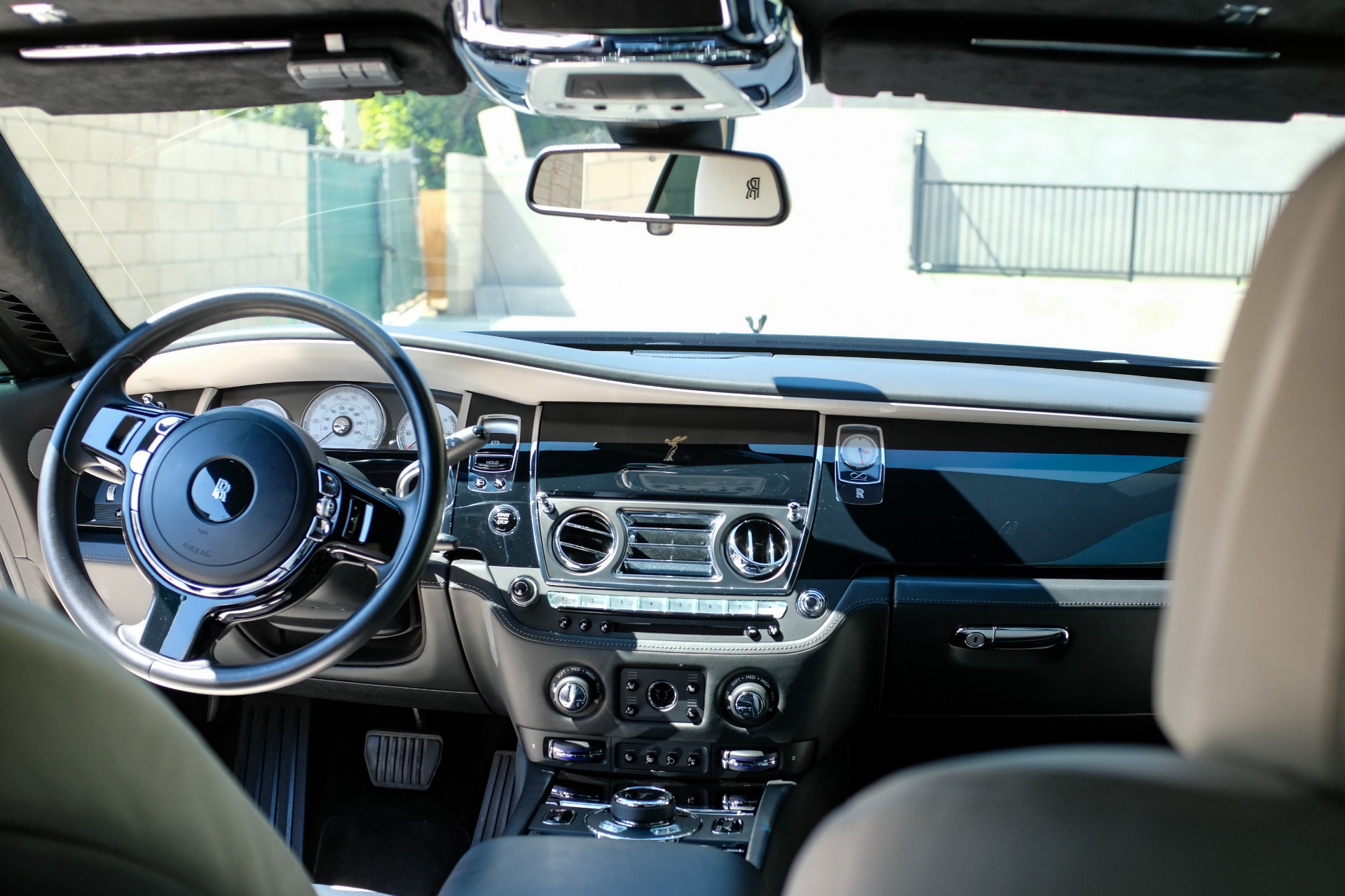 2017 Rolls Royce Wraith RR5 photo 4