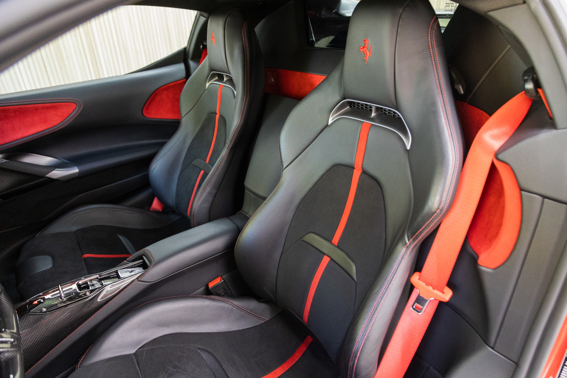2021 Ferrari SF90 Stradale photo 2