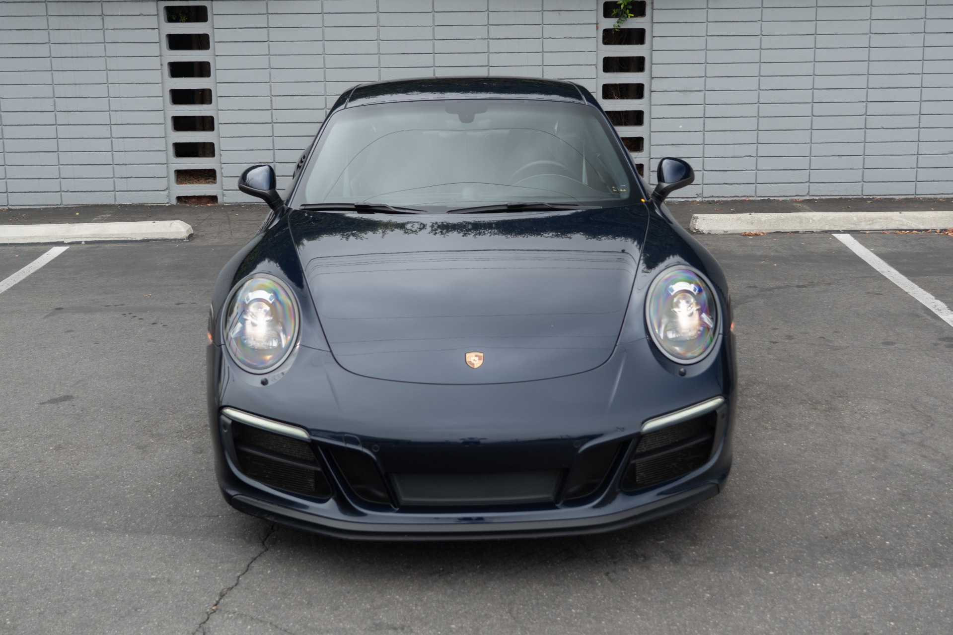 2017 Porsche 911 GTS photo 4