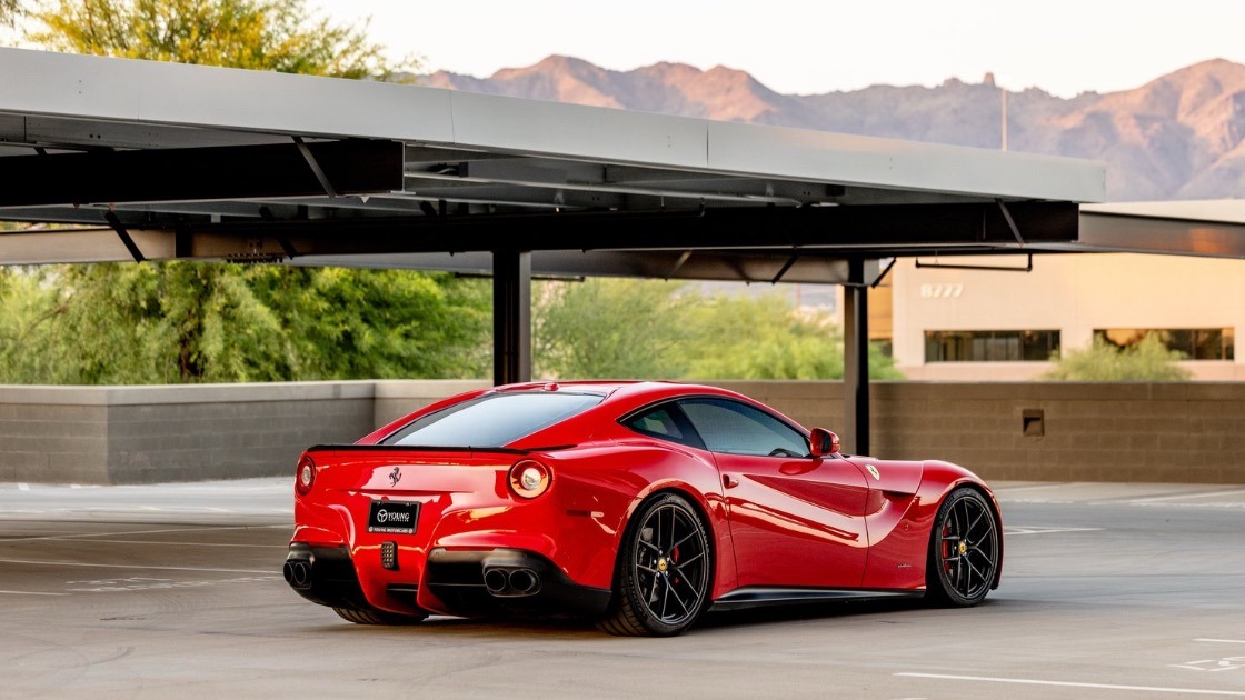 2015 Ferrari F12 Berlinetta Berlinetta photo 3