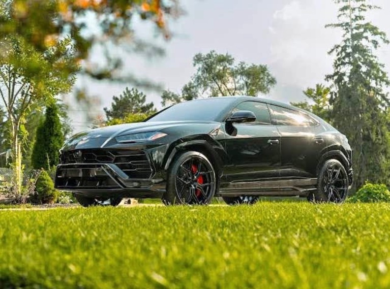 Used 2020 Lamborghini Urus for sale $189,900 at iLusso Palm Beach in Boynton Beach FL