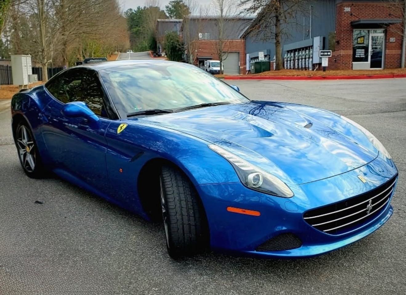 2015 Ferrari California T photo 2