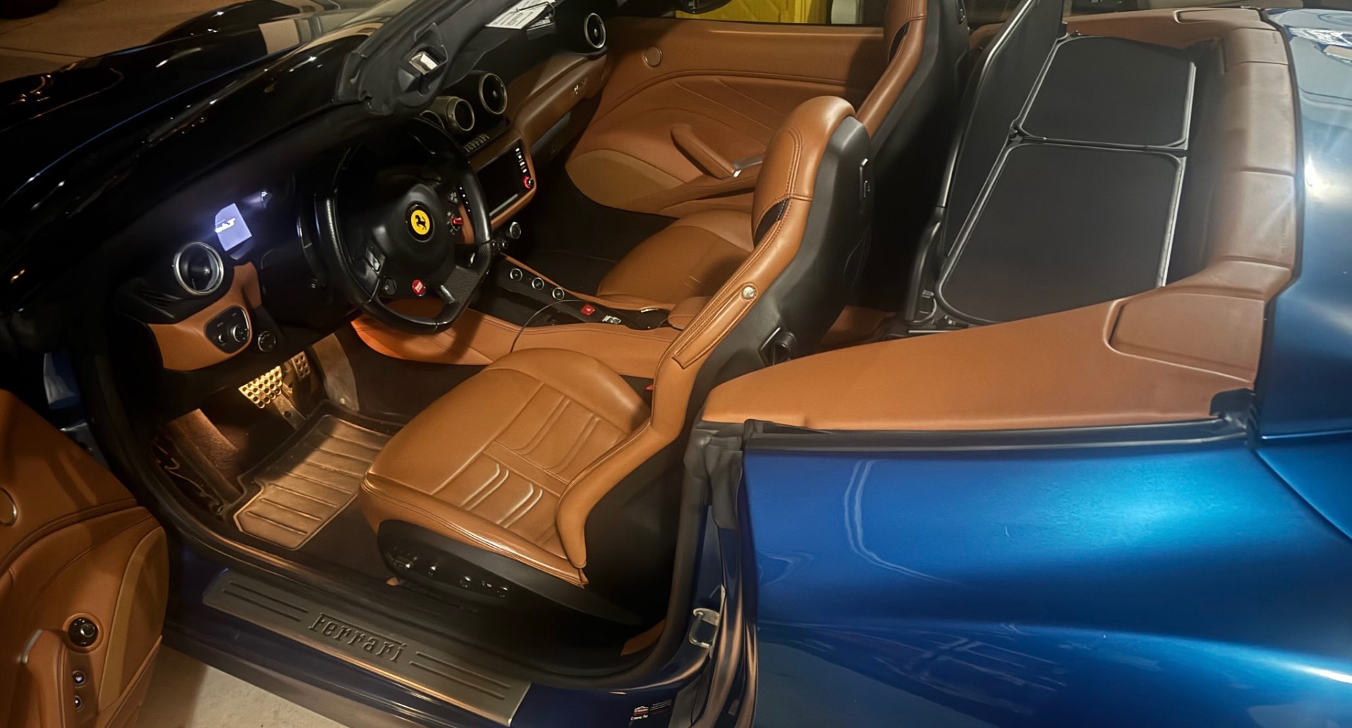 2015 Ferrari California T photo 4