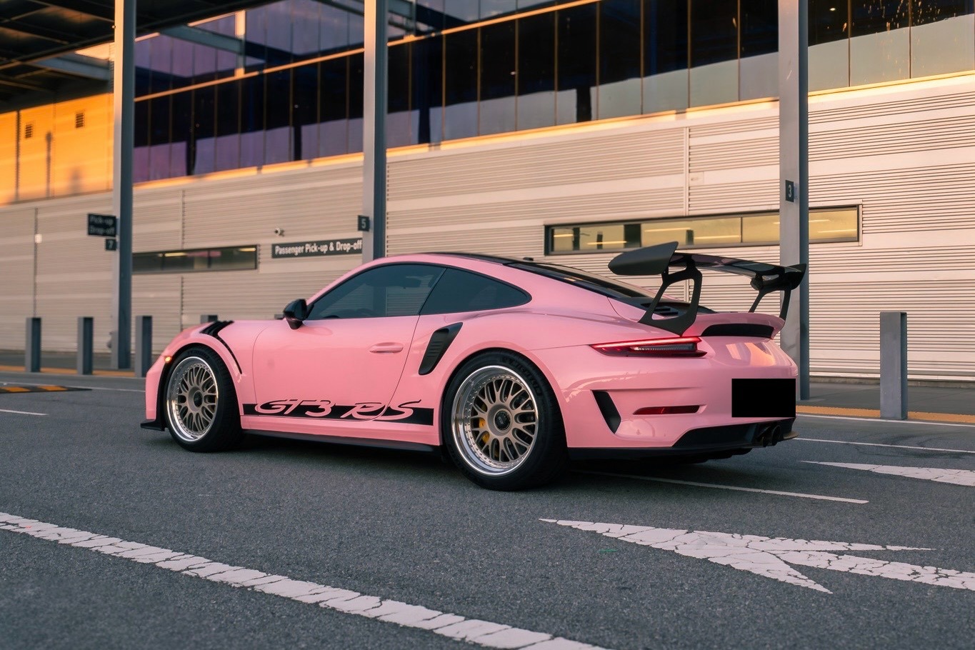 2019 Porsche 911 GT3 RS photo 2