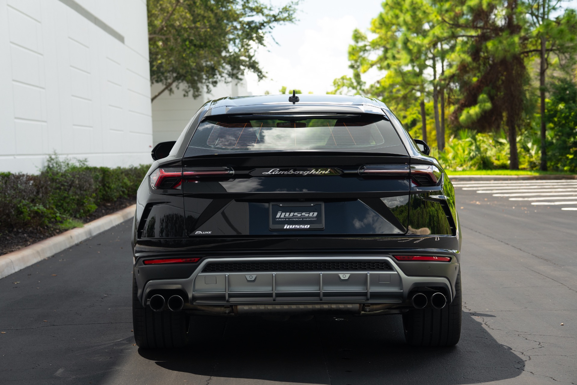 2020 Lamborghini Urus photo 4