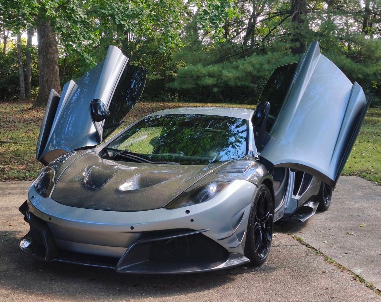 2012 Mclaren MP4-12C photo 3