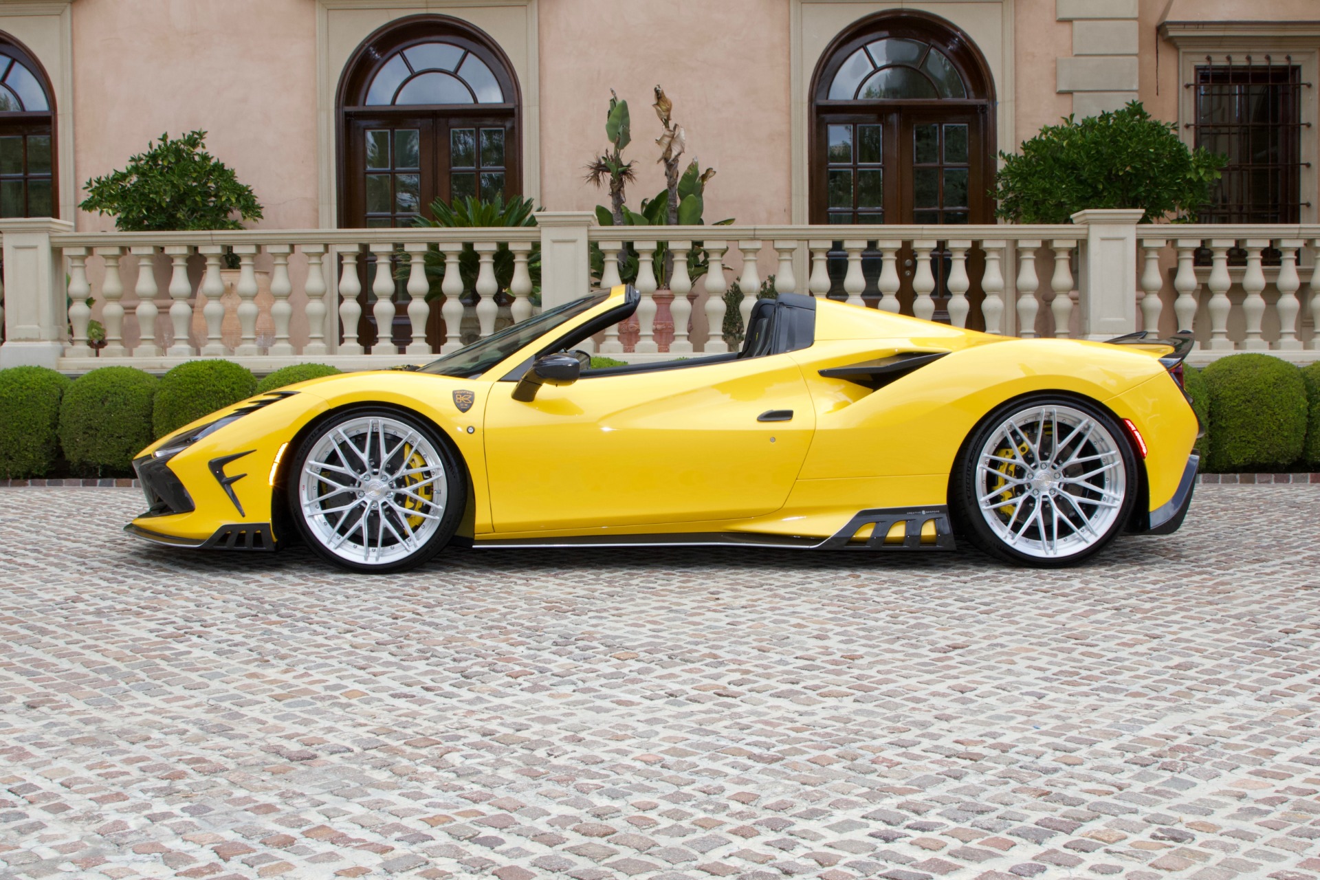 2021 Ferrari F8 Spider photo 4
